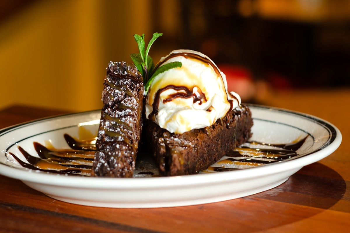 SALTED CARAMEL BROWNIE SUNDAE